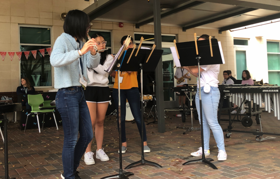 [From left to right Xing Chng (11), Minh Nguyen (9), Nuha Farooqui (11), and Zoe Ponthier (9)] performing at the Viking Carnival.
